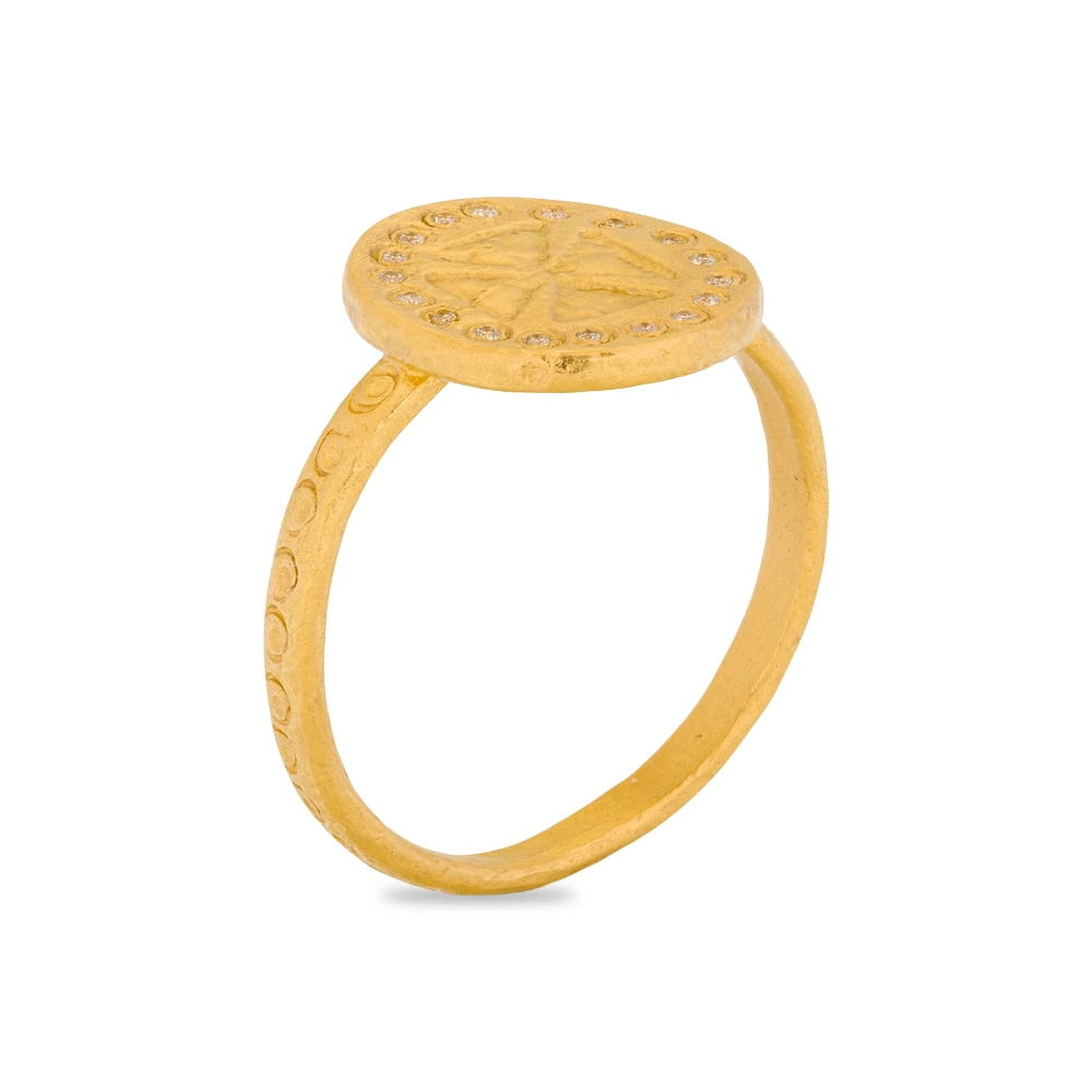 Era Ring | 24k gold ring, angled side view