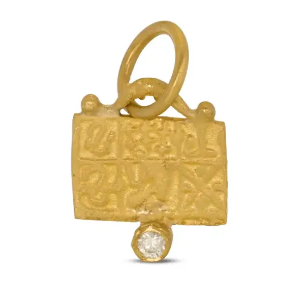 24k Ana Pendant
