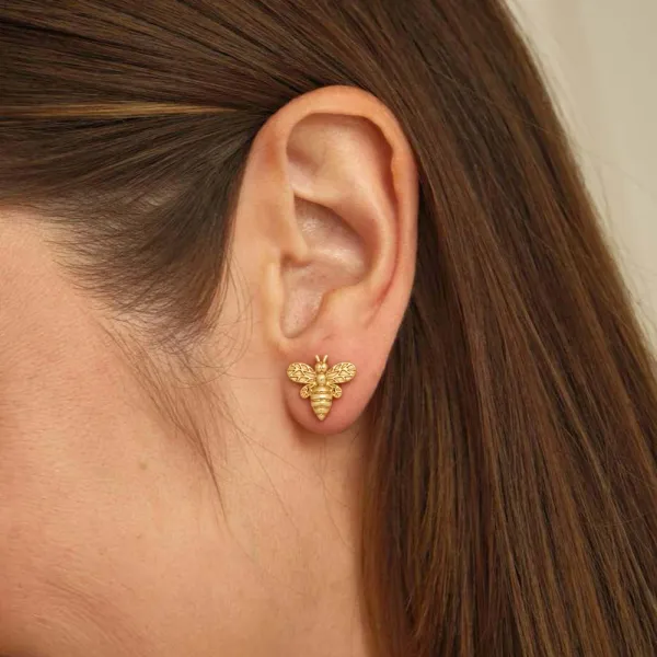 Bee Earring | 18k gold earrings on a model