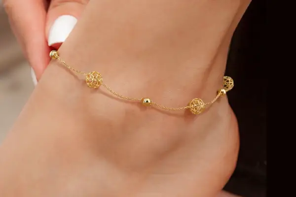 Gold Ankle Bracelets Through History