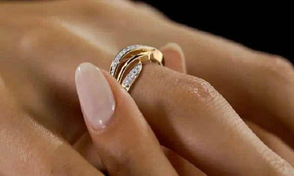 how much is a gold ring worth