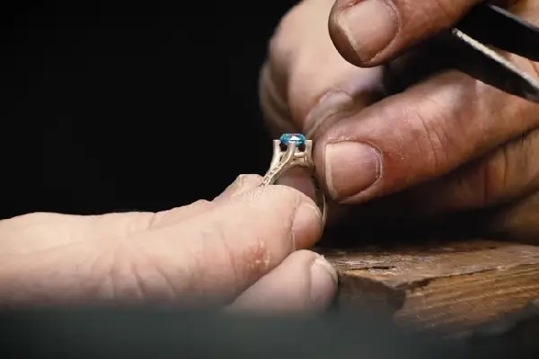 When to Choose Professional Gold Polishing