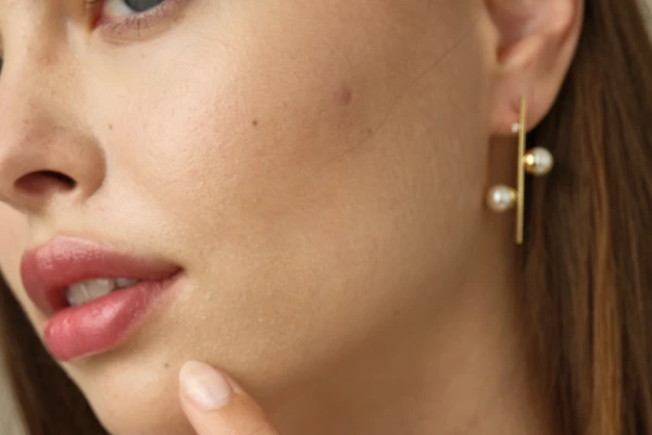 The Comfort Factor: Why Studs Win for 12-Hour Wear